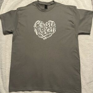 Gildan Gray Women's Tee with White "Christ is Risen" Heart Graphic